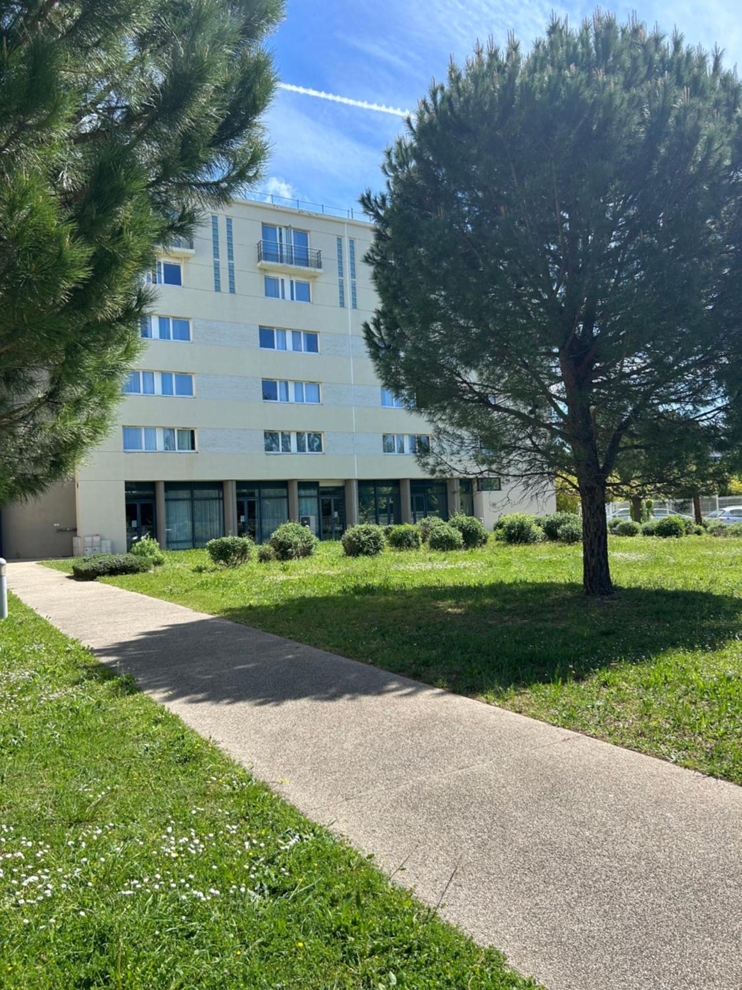 Appart'Hotel - Gare Tgv - Avignon Exteriör bild